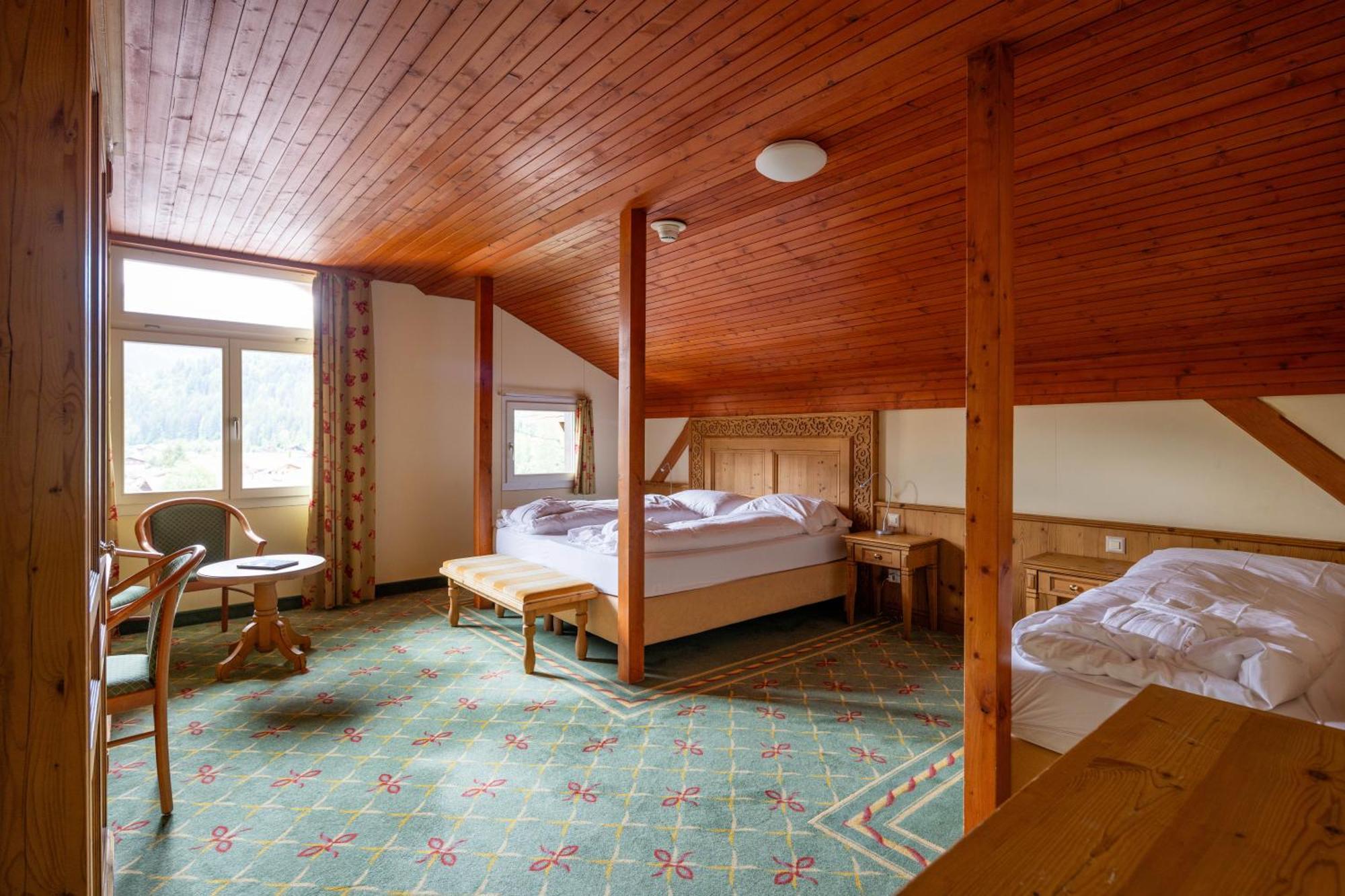 Sporthotel Wildstrubel Lenk Exteriör bild