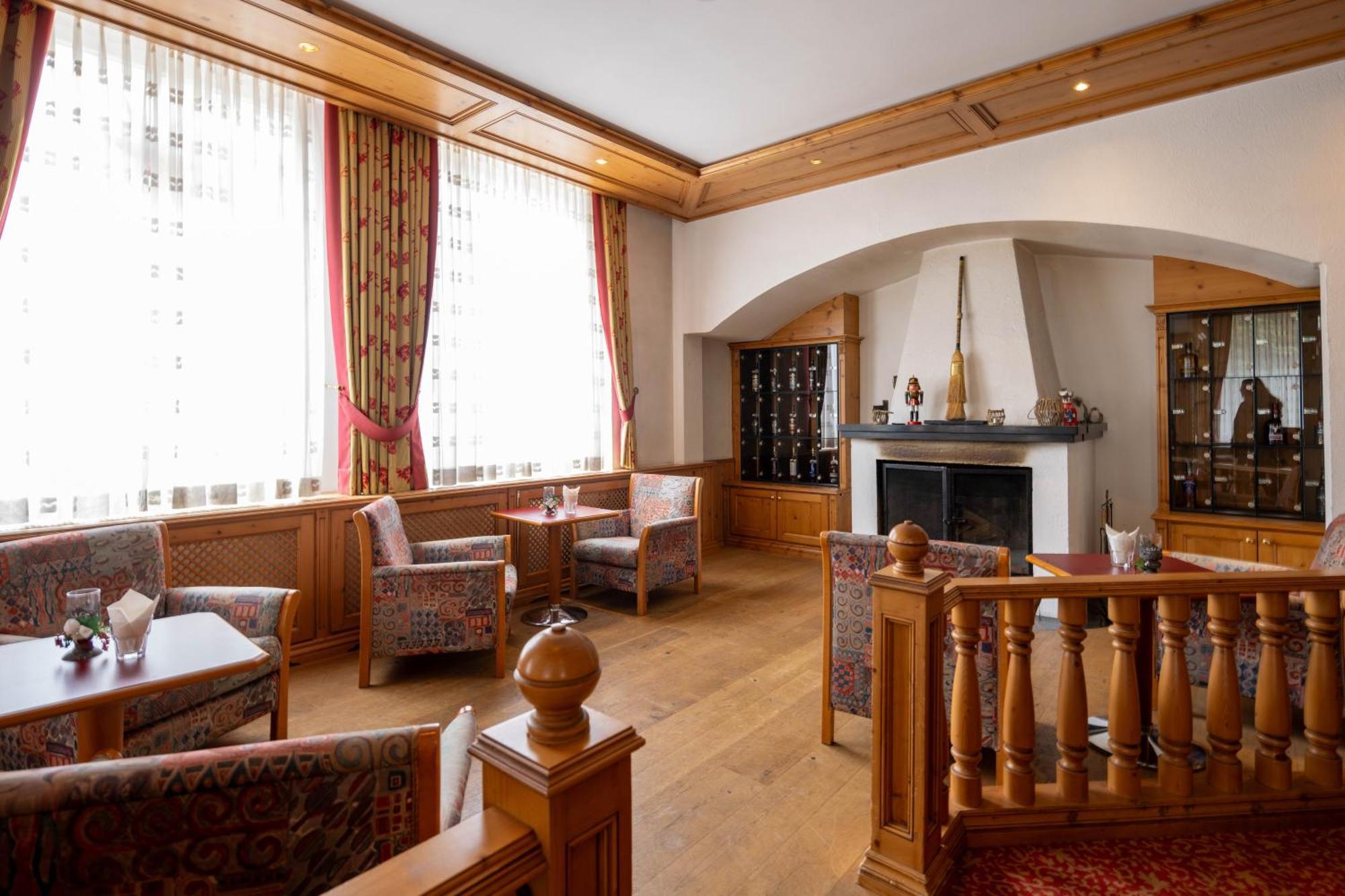 Sporthotel Wildstrubel Lenk Exteriör bild