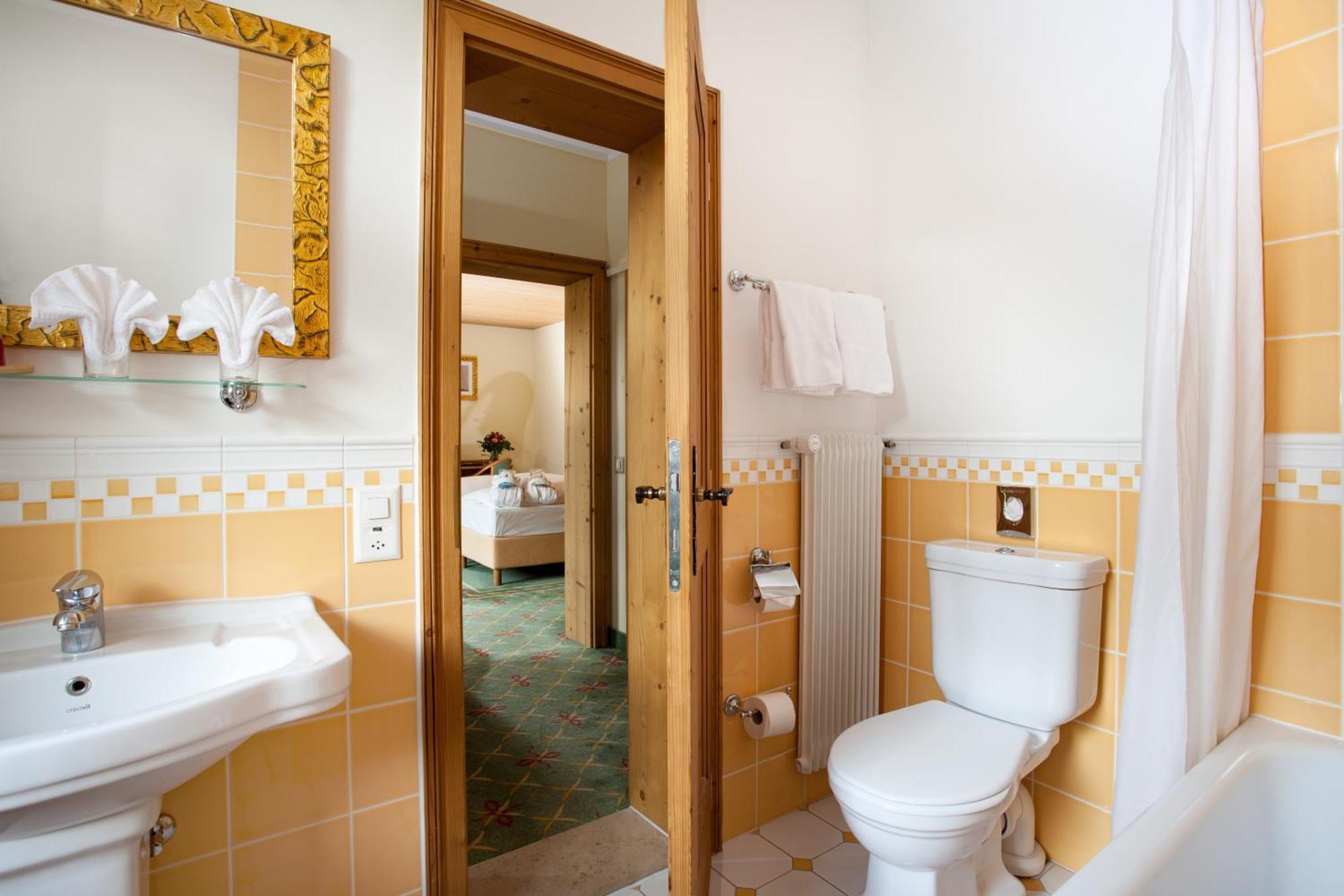 Sporthotel Wildstrubel Lenk Exteriör bild